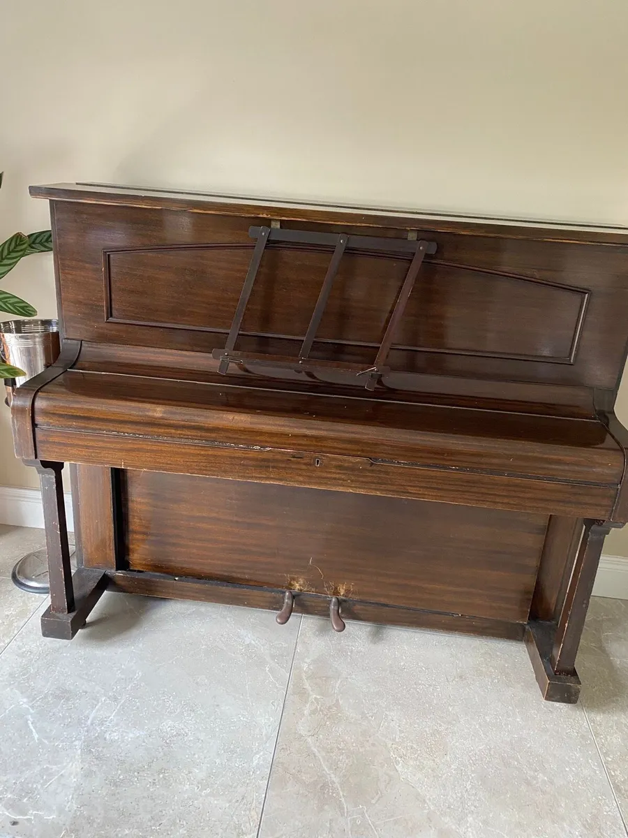 Piano - Image 2