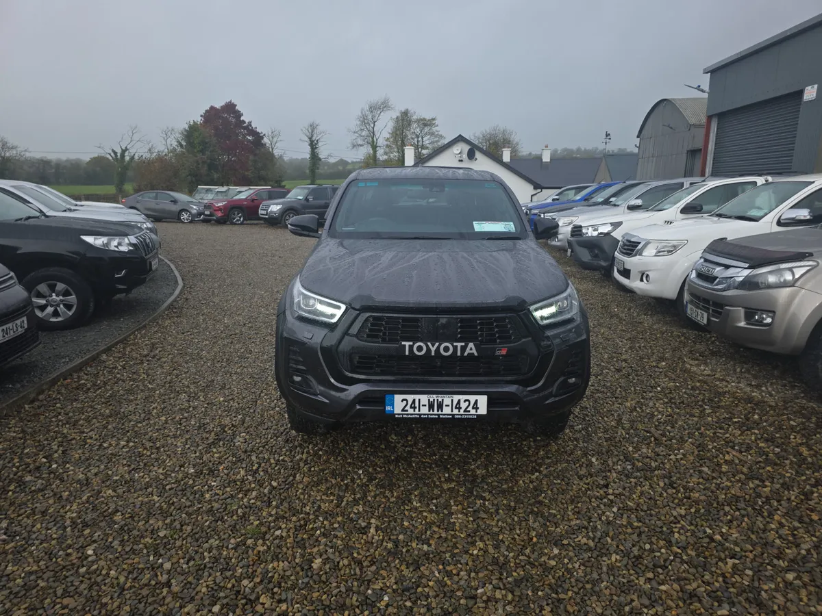 Toyota Hilux 2.8 D4D GR Sport - Image 2