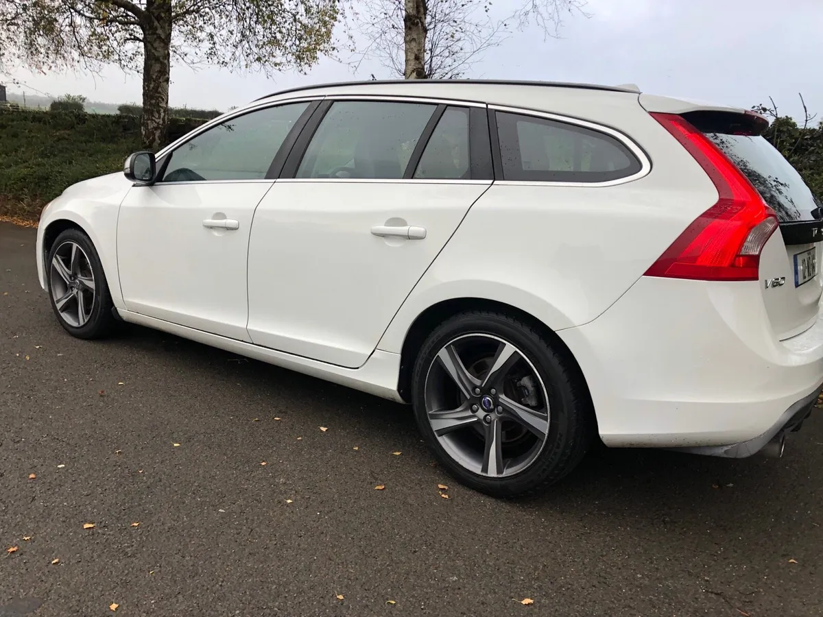 V O L V O -V 60-R DESIGN -NEW NCT&TAX - Image 4