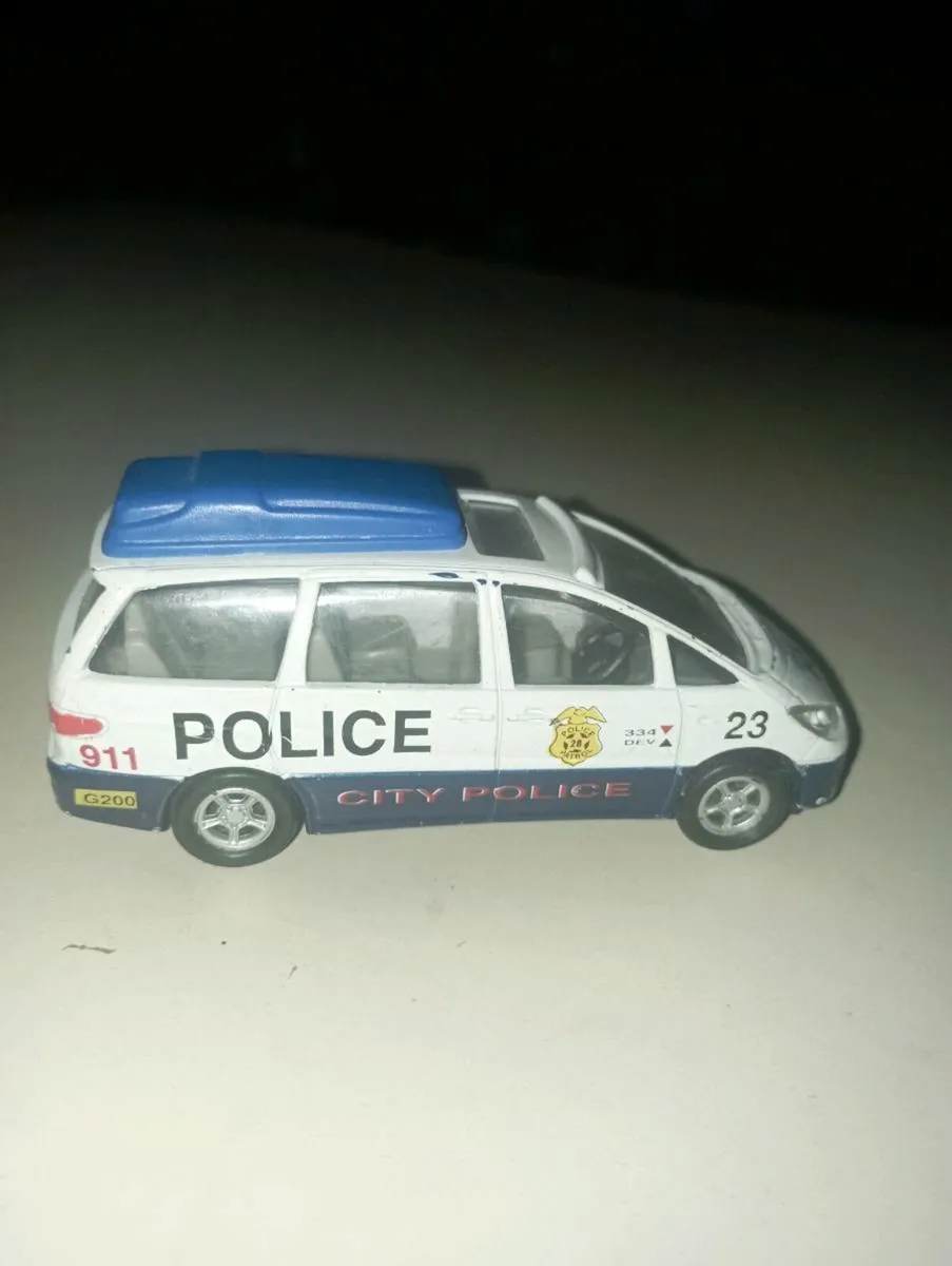 POILICE DIE -CAST MODLES CARS - Image 4