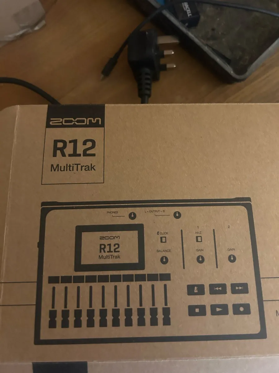 Zoom R12 8 track - Image 2