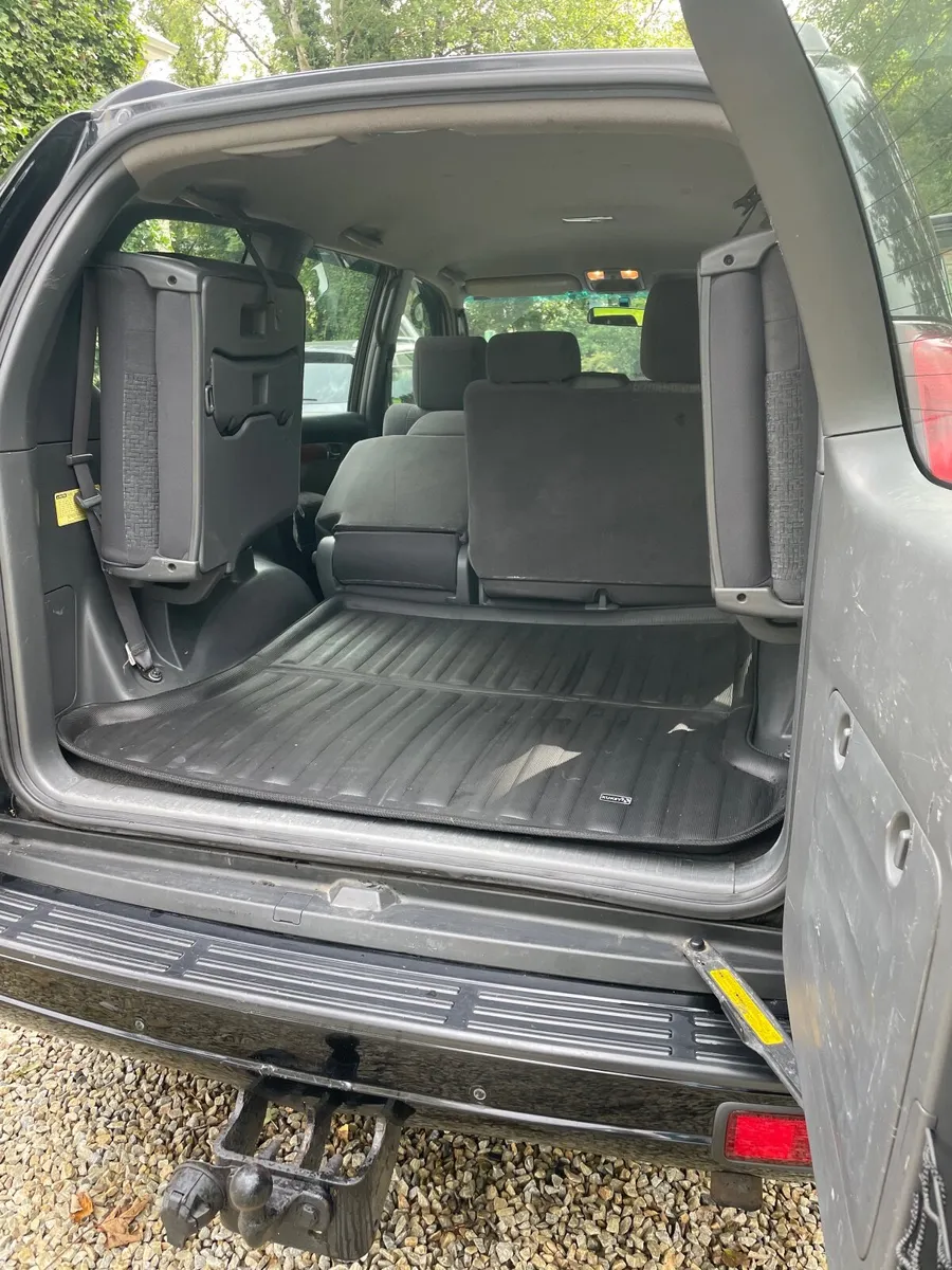 Toyota Land Cruiser 2007 - Image 3