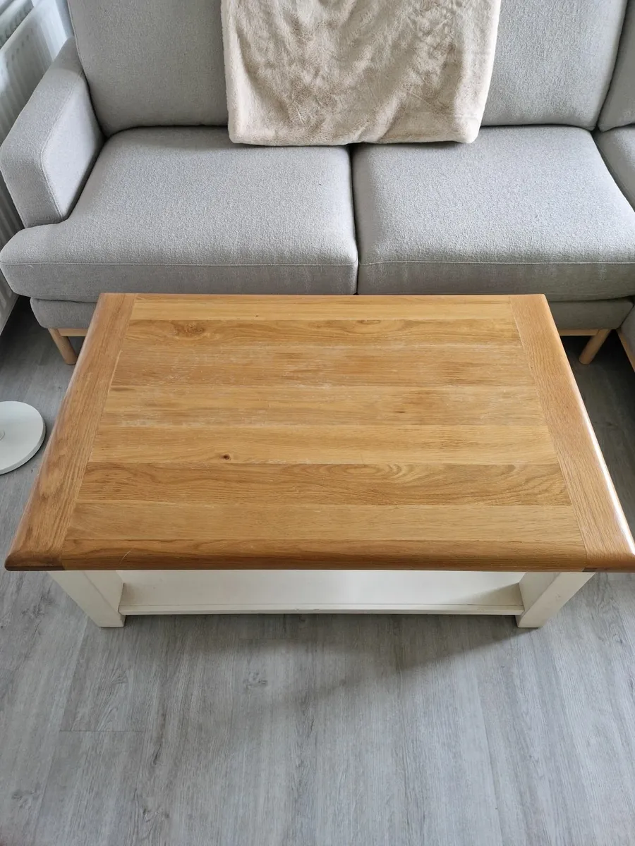 Oak Coffee Table - Image 1