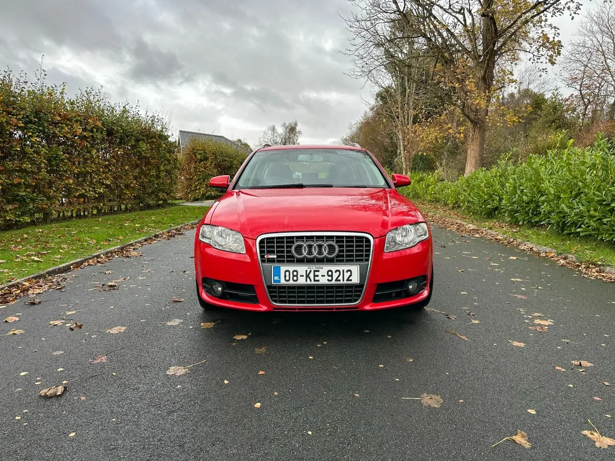 Audi A4 S-Line Avant - Image 2