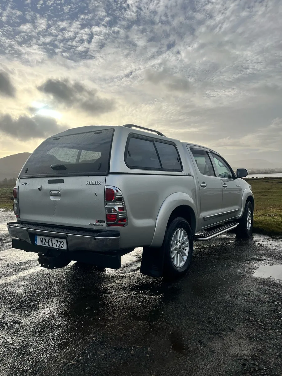 Toyota Hilux - Image 4