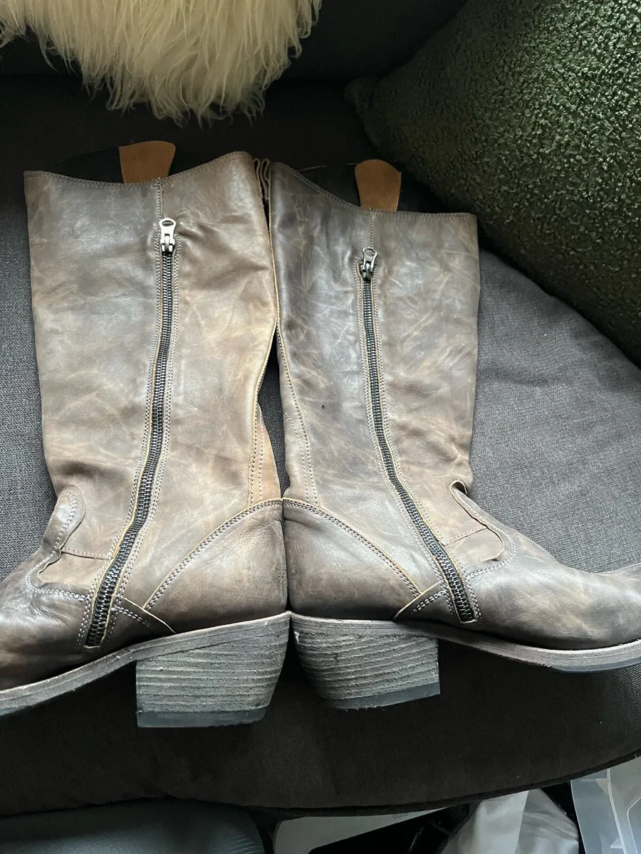 SANCHO leather boot - Image 2