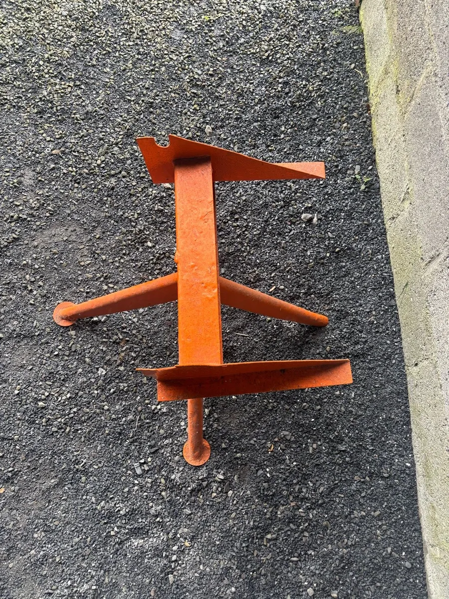 Cement Mixer Stand - Image 4