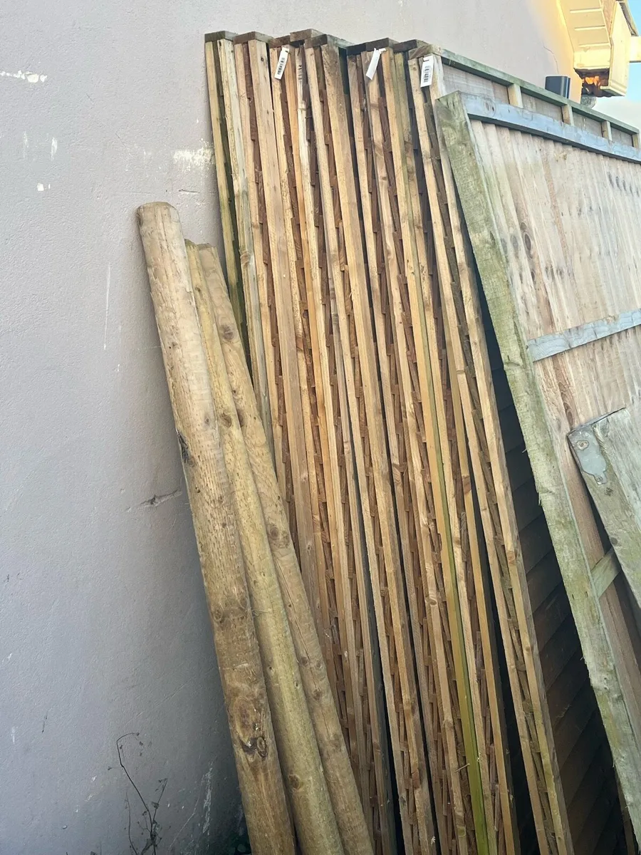Timber fence panels - Image 2