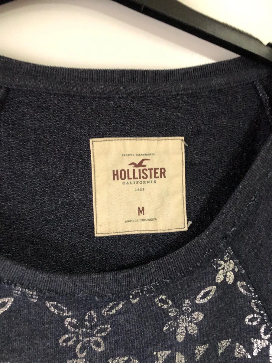 Ladies  hollister sweater size M €5 - Image 3