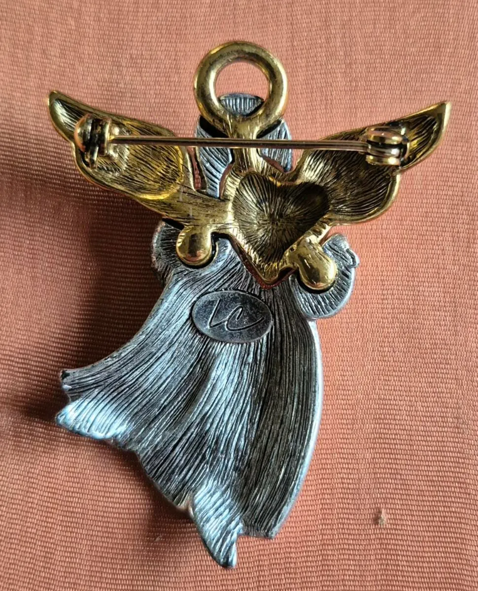'Liz Claiborne' Angel Brooch - Image 2