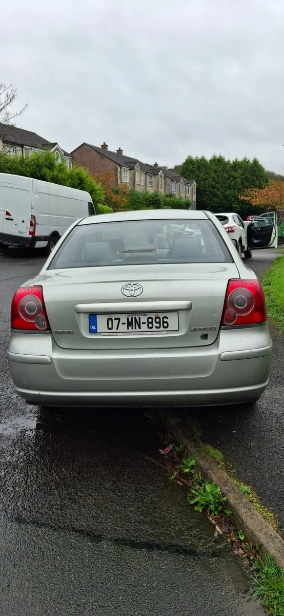 Toyota avensis 1,6 petrol - Image 4