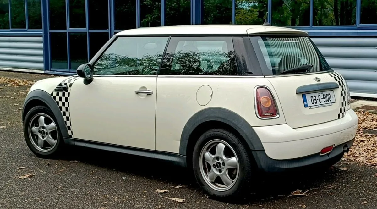 Mini cooper New NCT!!! Low mileage!!! - Image 4