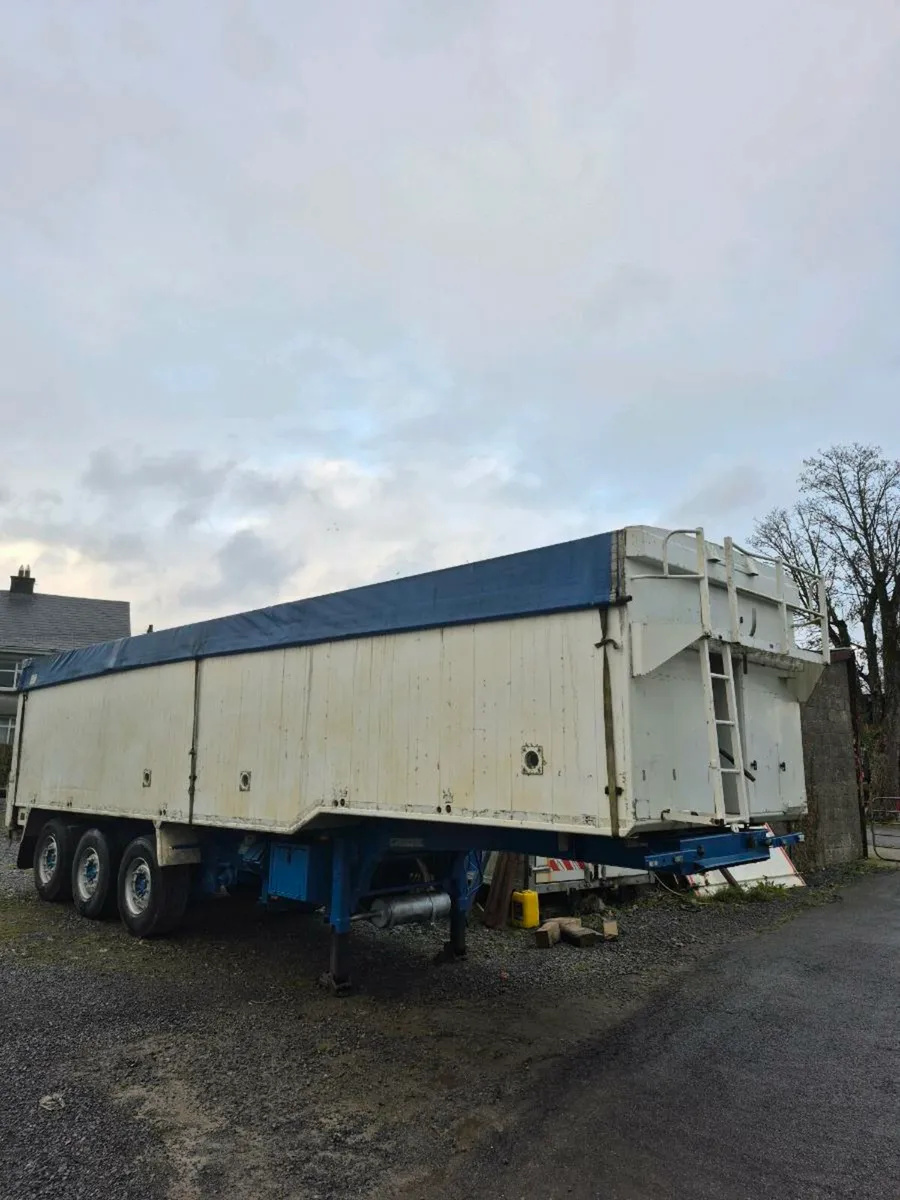 Blower Trailer - Image 1