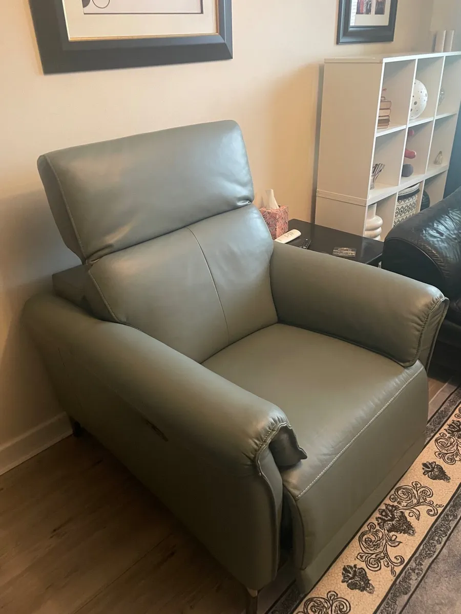 Recliner Leather Chair - Image 4