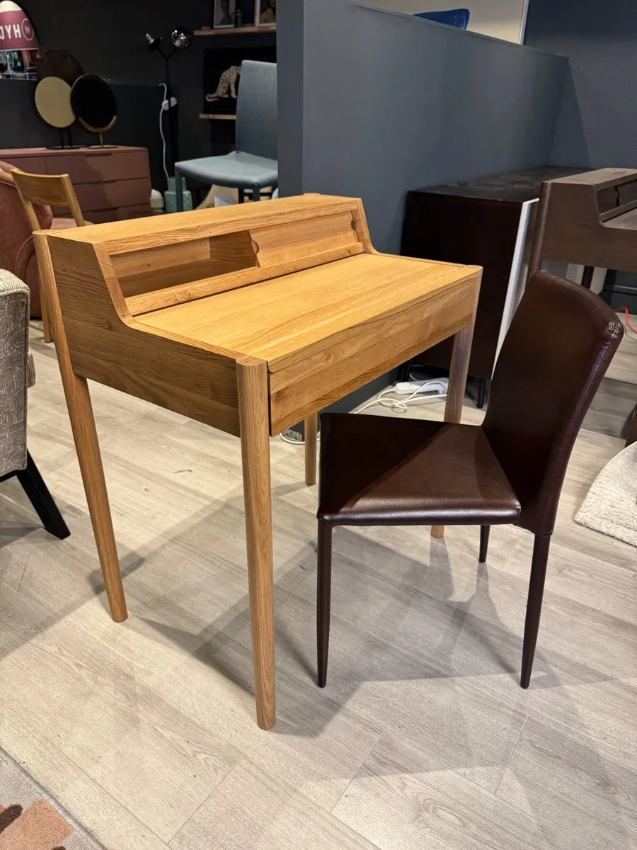 Desk - Image 1