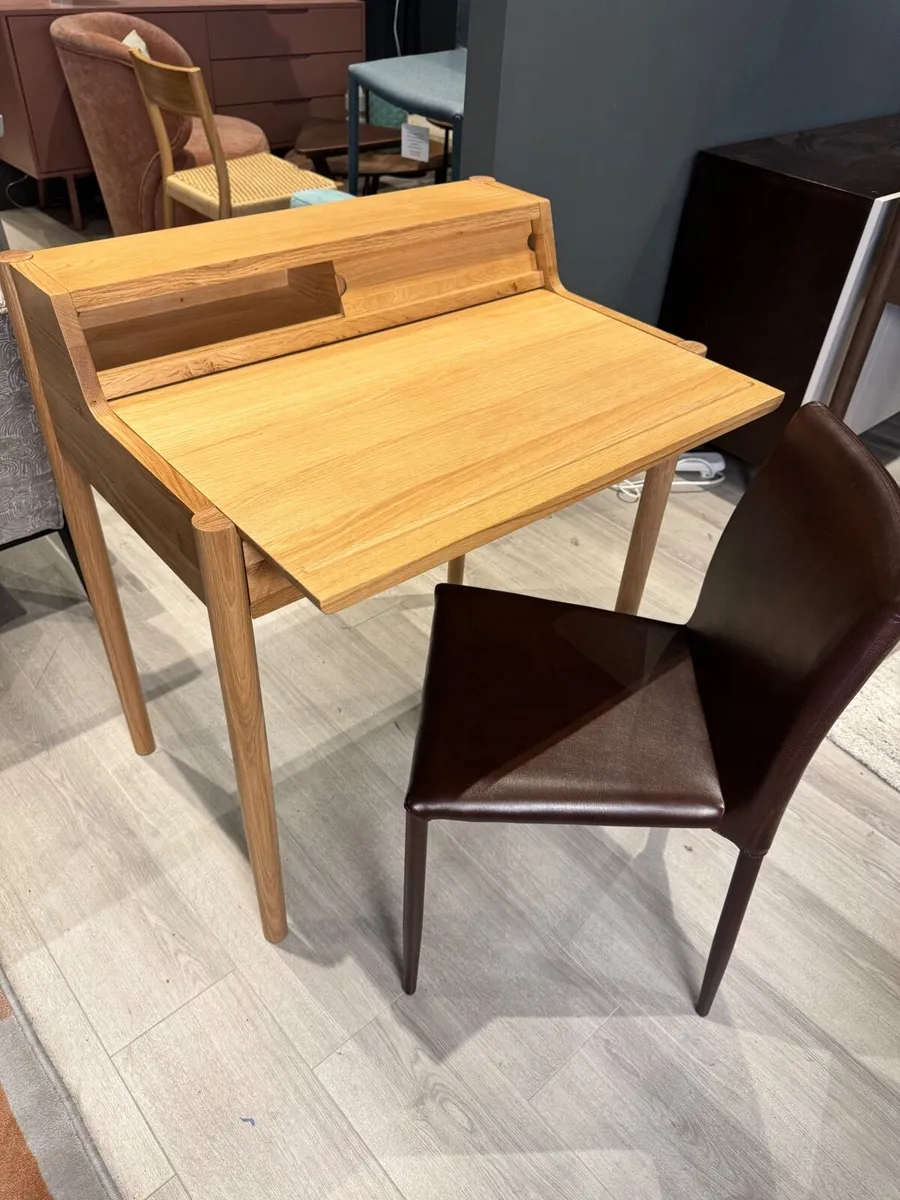 Desk - Image 2