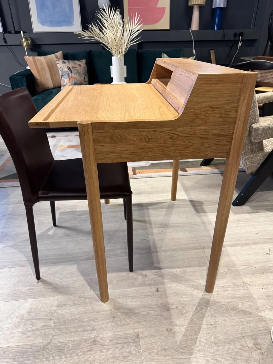 Desk - Image 3
