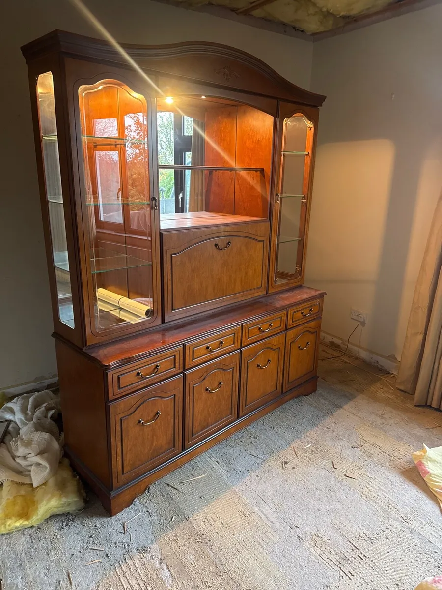 Living room cabinet - Image 2