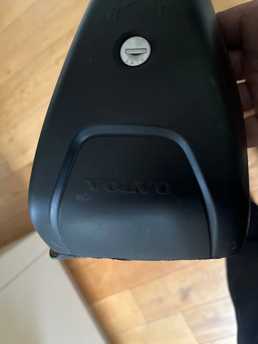 Volvo v60 s60 roof bars 2012/2018 - Image 3