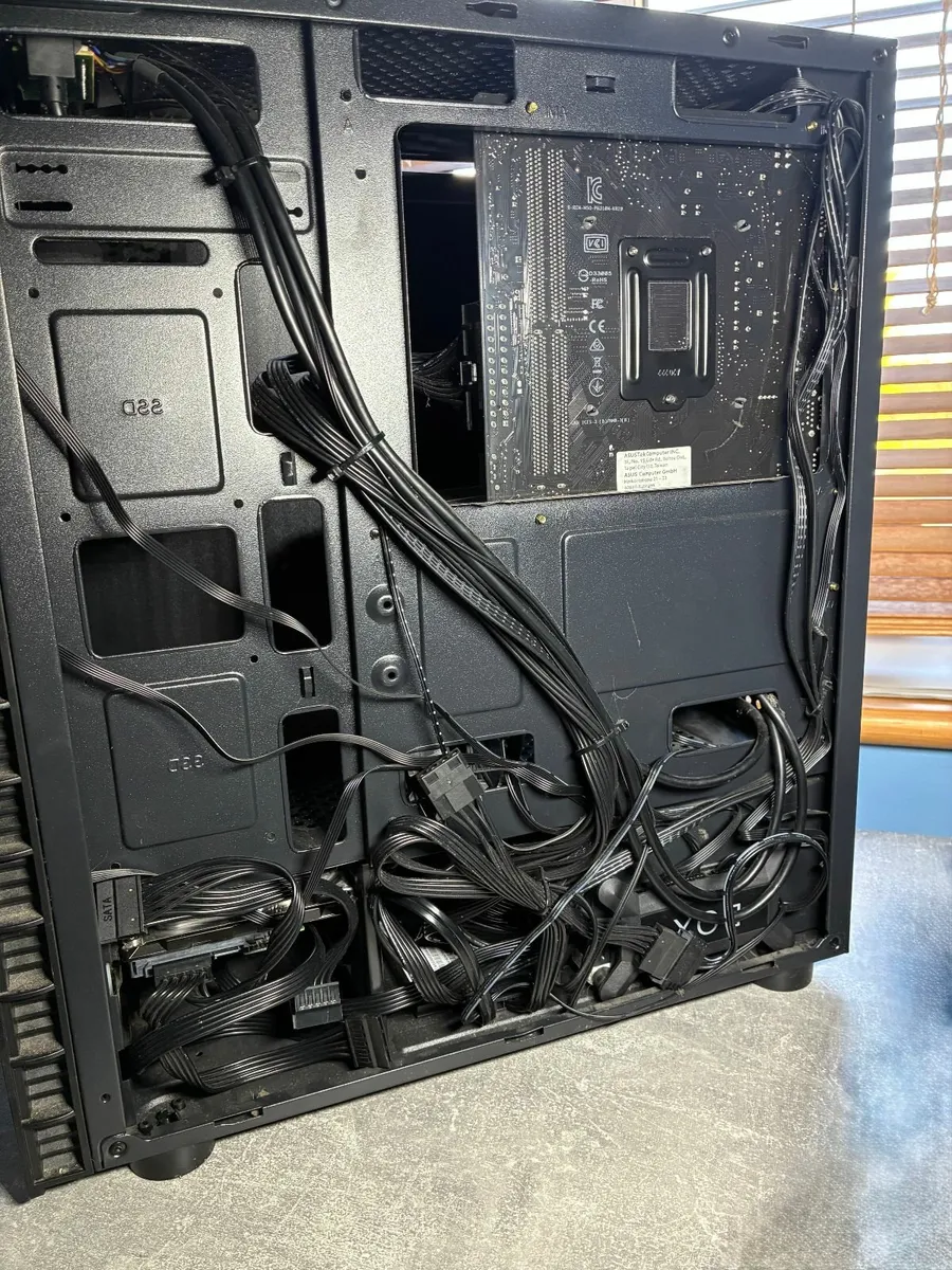 Second Hand Computer - Image 2