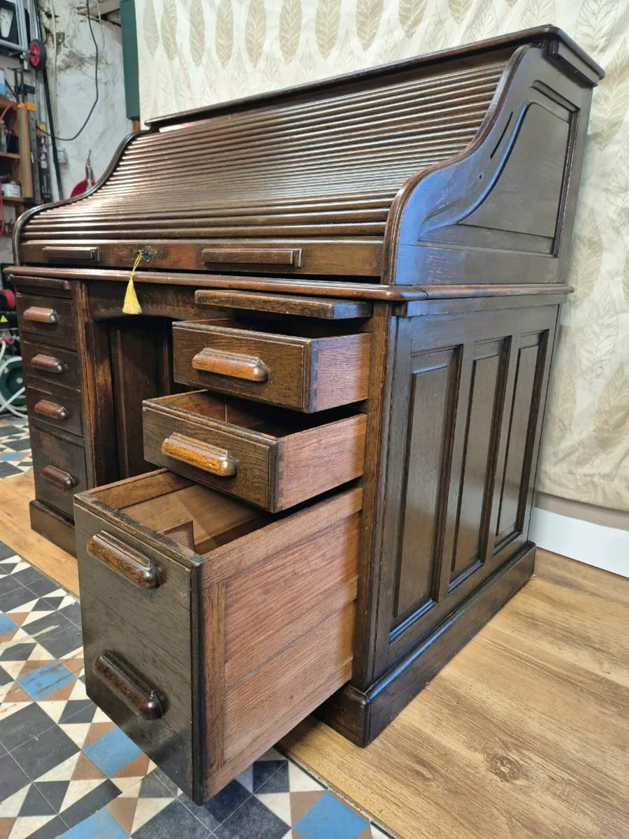 Roller top desk - Image 4