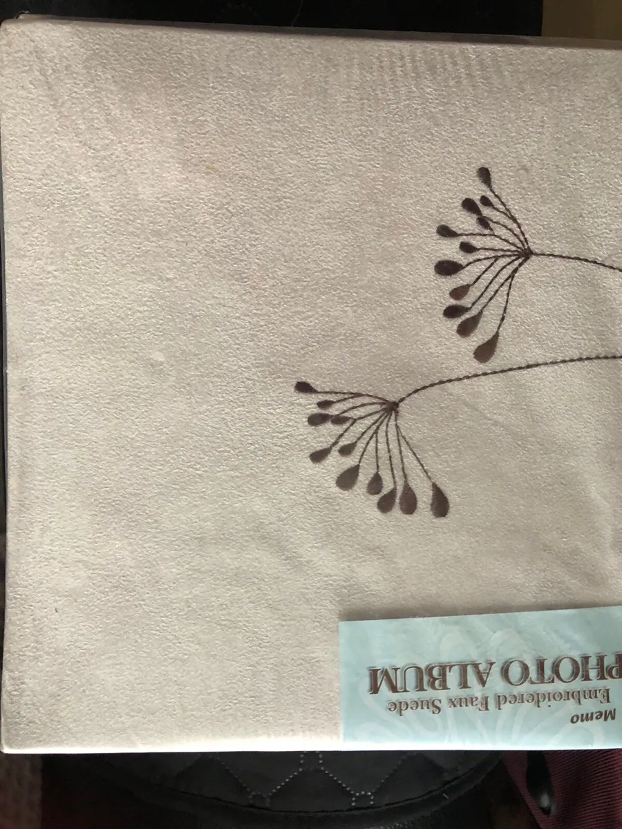 New photo album 6”x4” €10 - Image 3