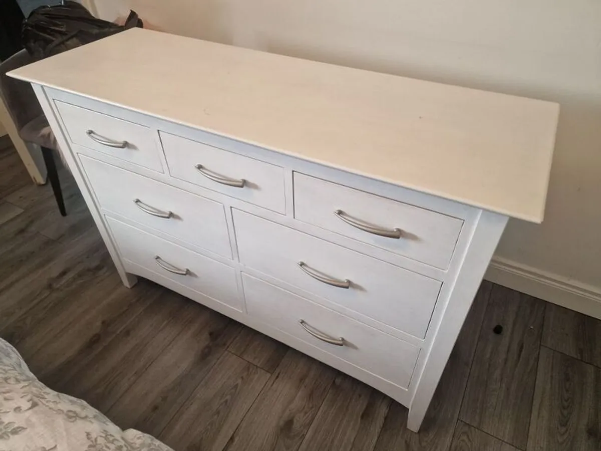 Drawers Dresser bedroom - Image 1