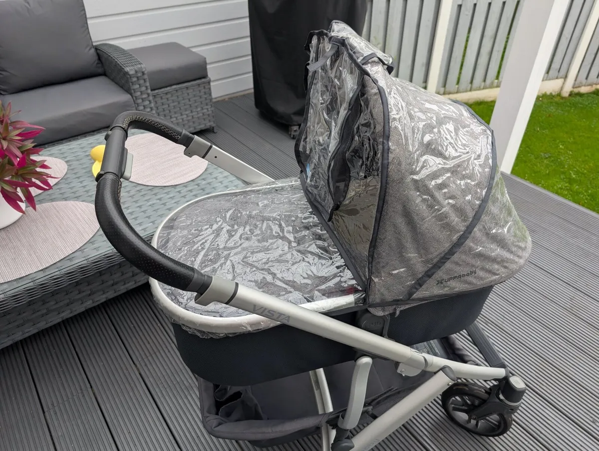 Uppababy Vista V2 Pram Pushchair Stroller Set - Image 2