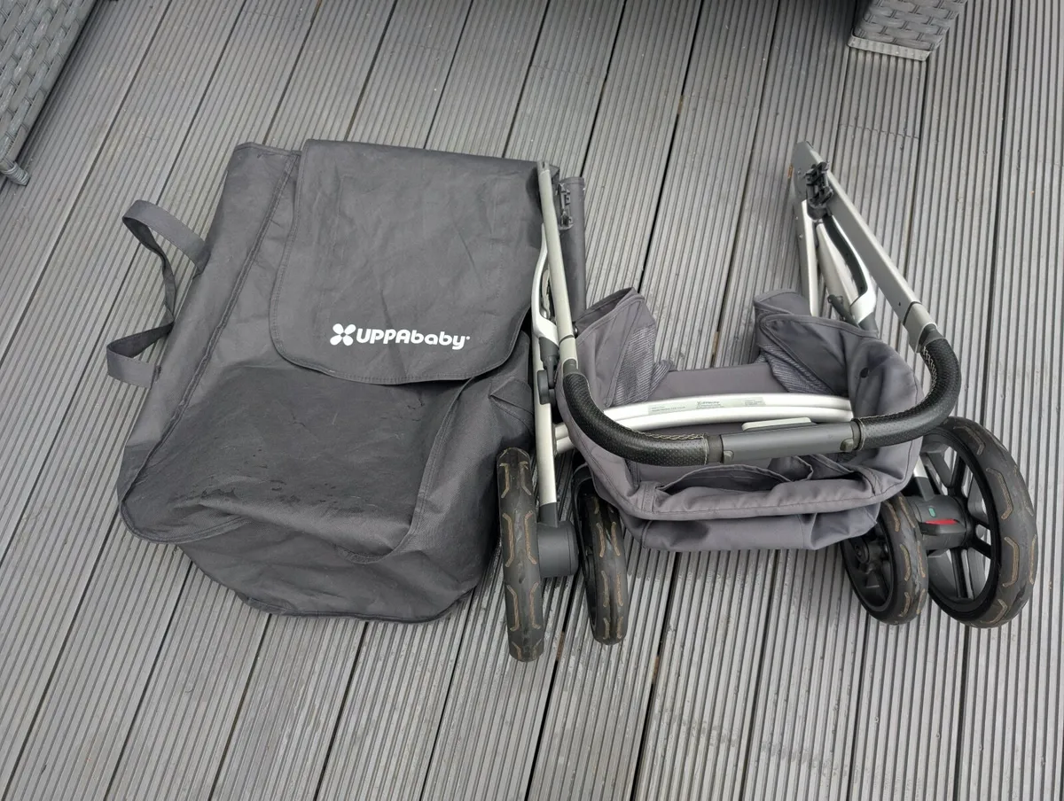 Uppababy Vista V2 Pram Pushchair Stroller Set - Image 3