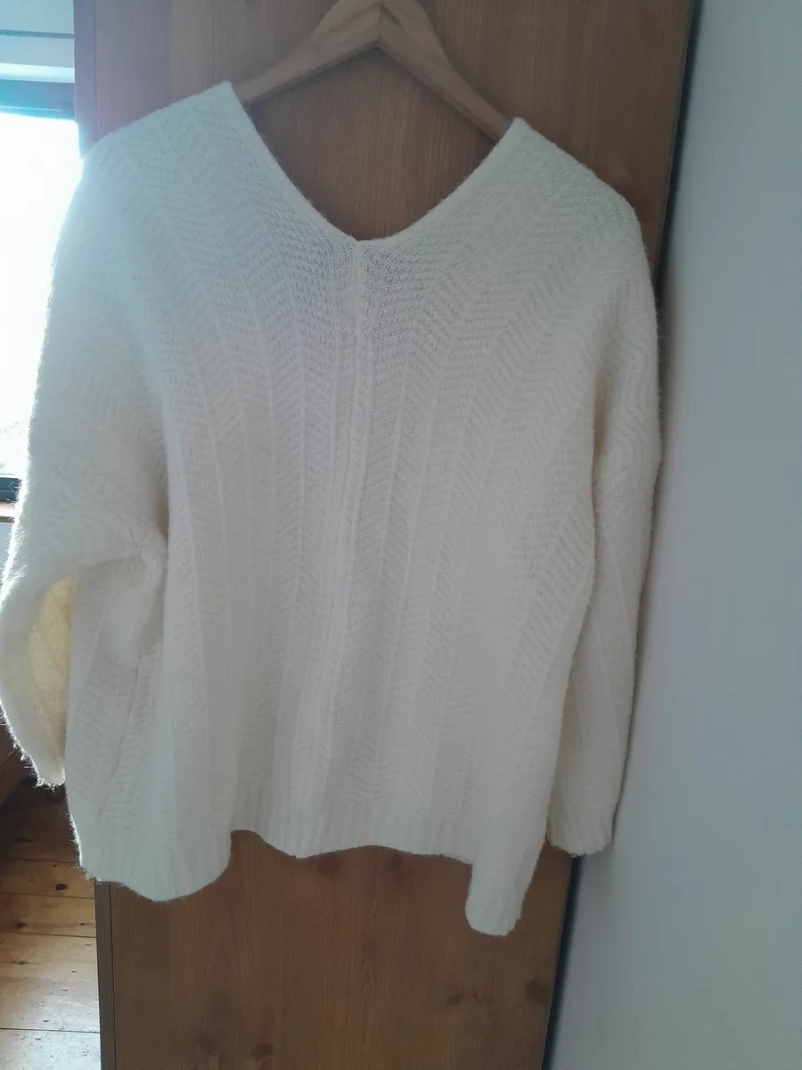 Ladies Cardigan - Image 2