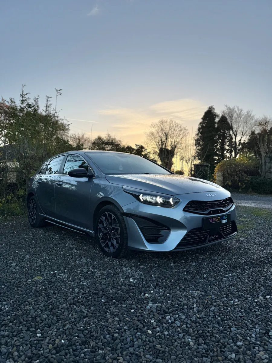 2022 Kia Ceed 1.6 GT Line Diesel Mild Hybrid - Image 2