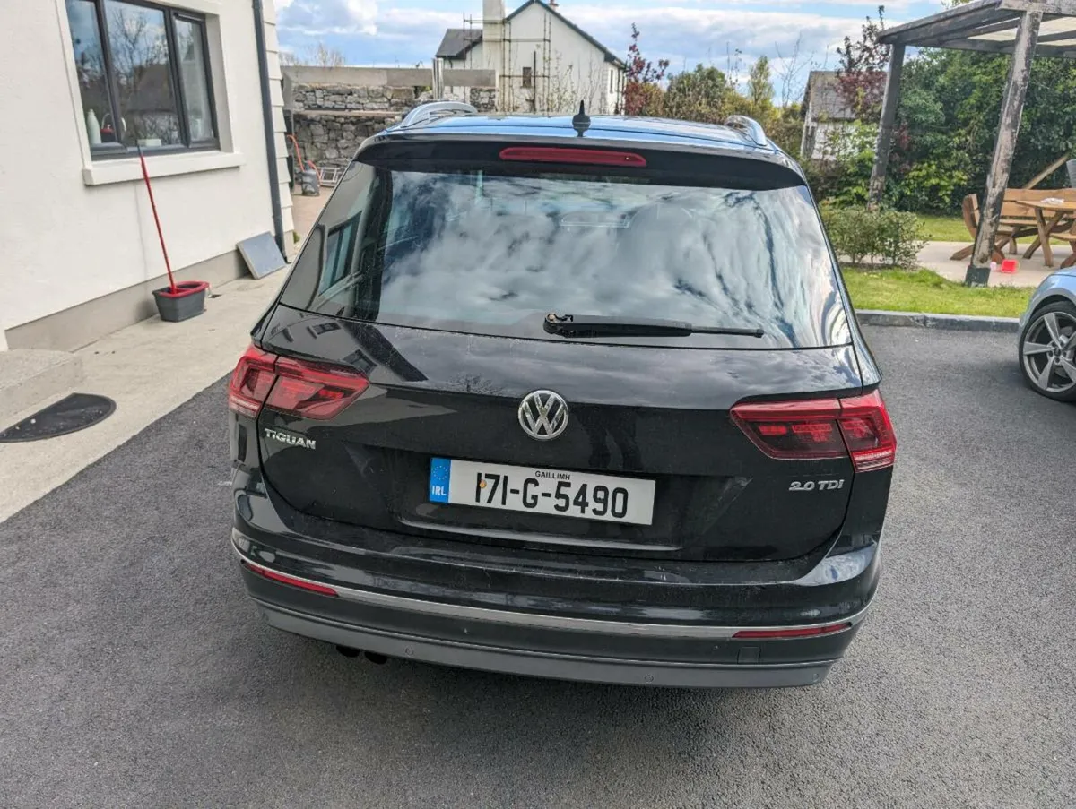 Volkswagen Tiguan 2017 - Image 3