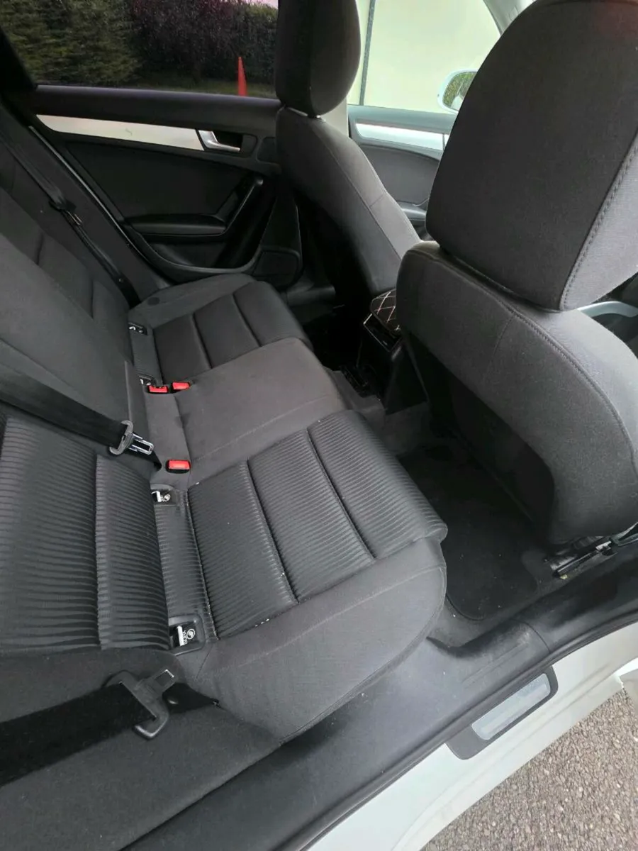 Audi a4 2.0l desel 2011 - Image 4
