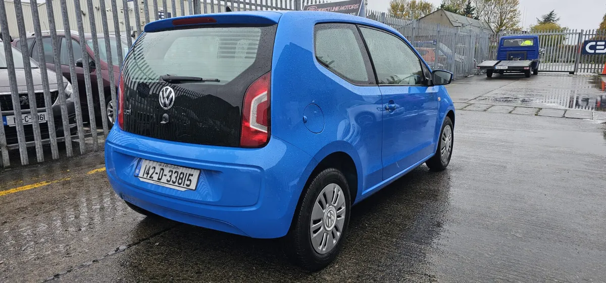 2014 Volkswagen Up (AUTOMATIC & VERY LOW MILAGE) - Image 4