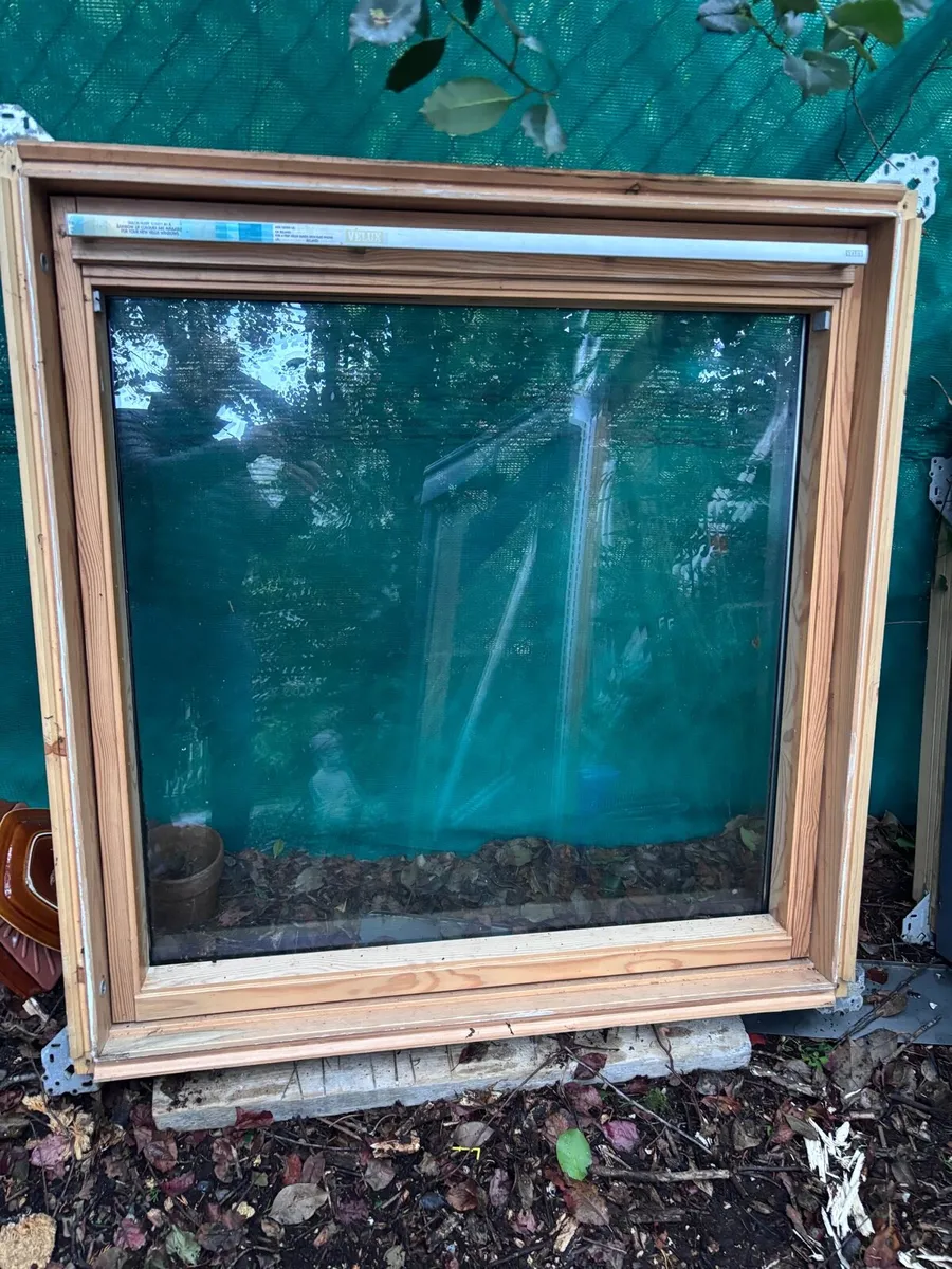 Selection of second hand VELUX roof windows - Image 1