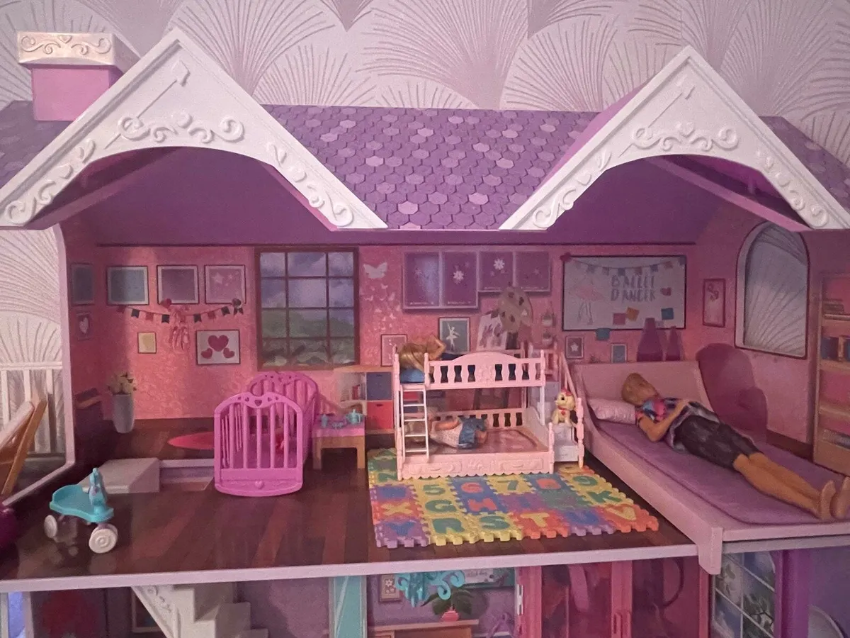 Barbie House - Image 4