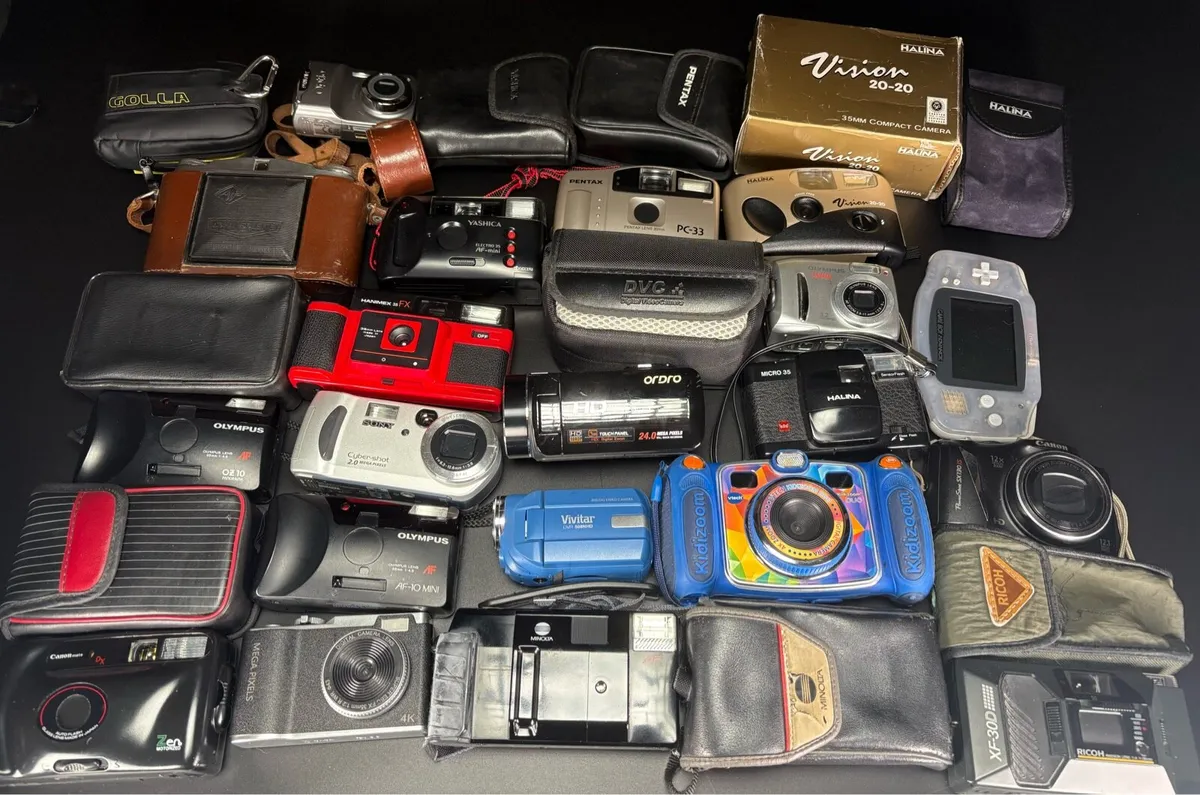 CAMERA BUNDLE - Image 1