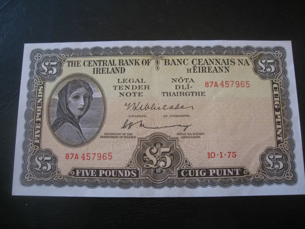 5 Pound Lavery Notes - 80 Euros Each - Image 1