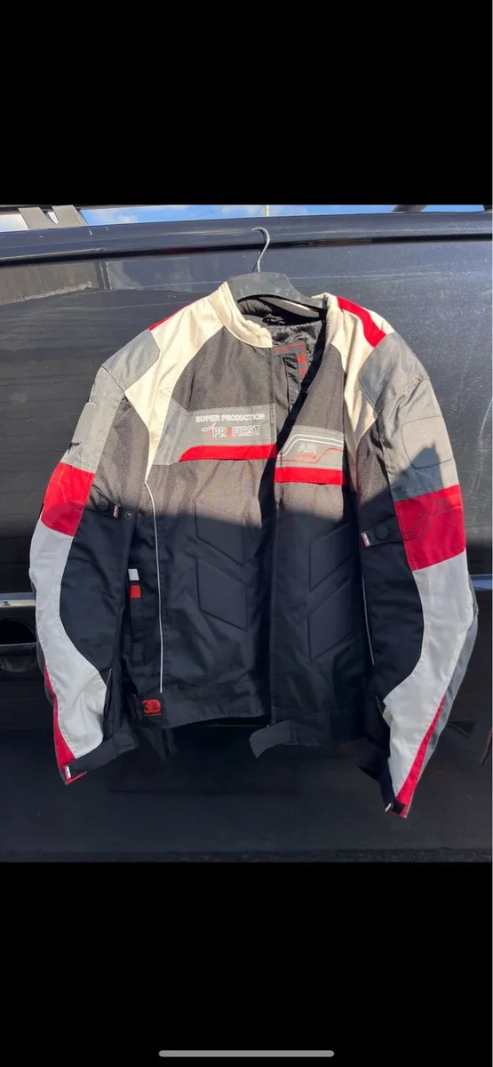 Motorcycle gear - Image 1