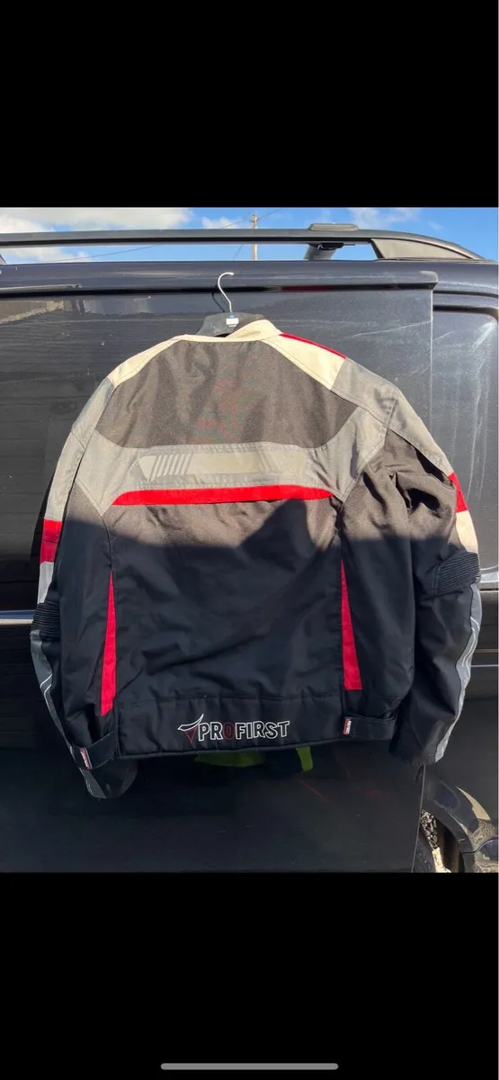 Motorcycle gear - Image 2