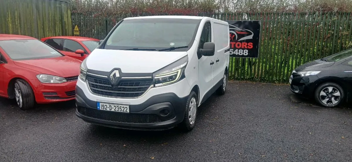 Renault Trafic 2019 Low Mileage New CVRT - Image 2