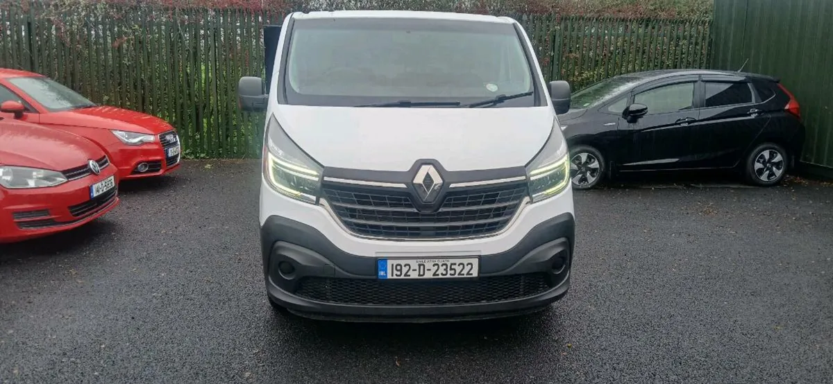 Renault Trafic 2019 Low Mileage New CVRT - Image 4