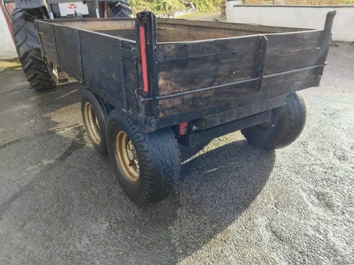 Trailer - Image 2