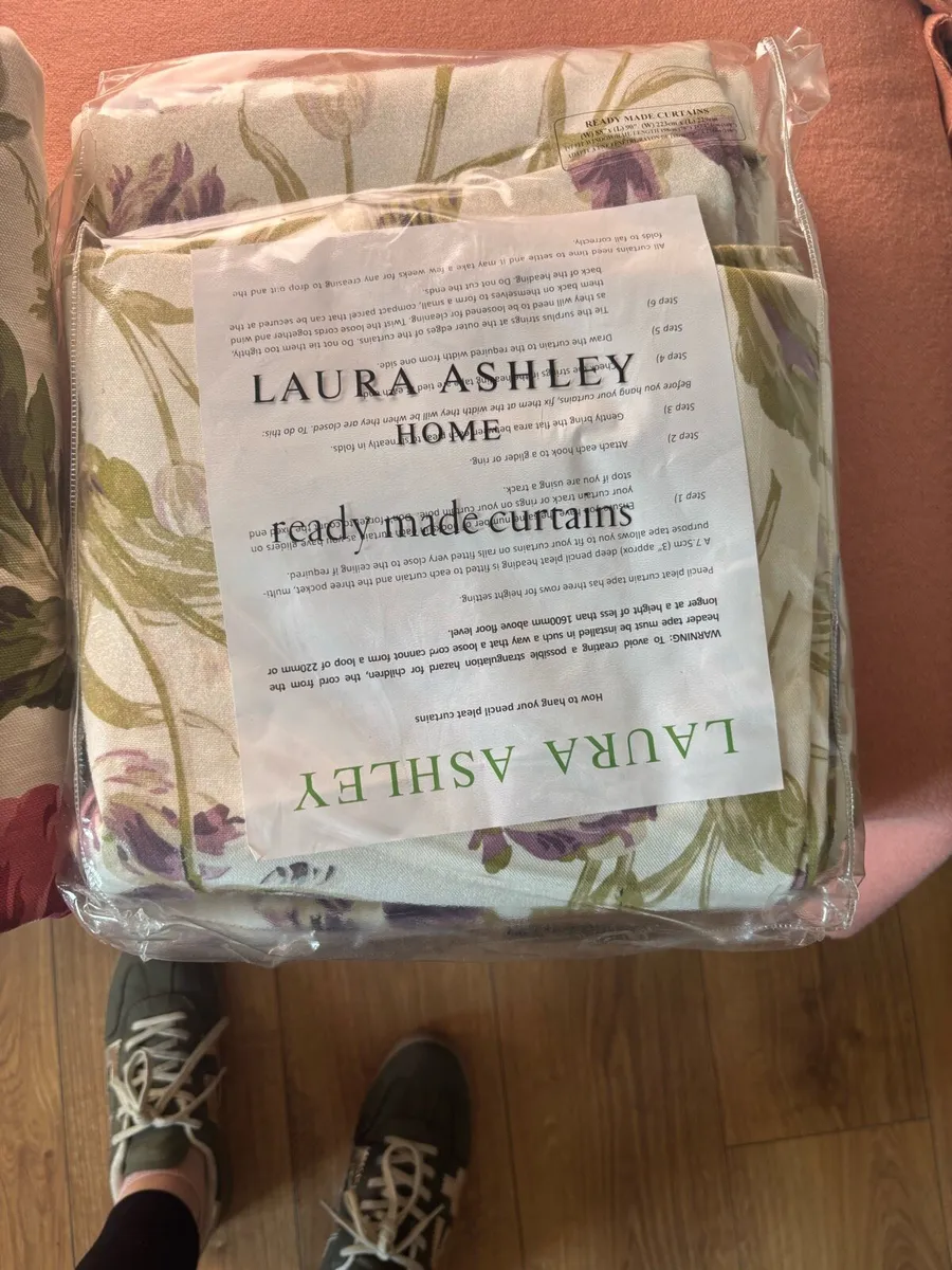 Laura Ashley Curtains - Image 3