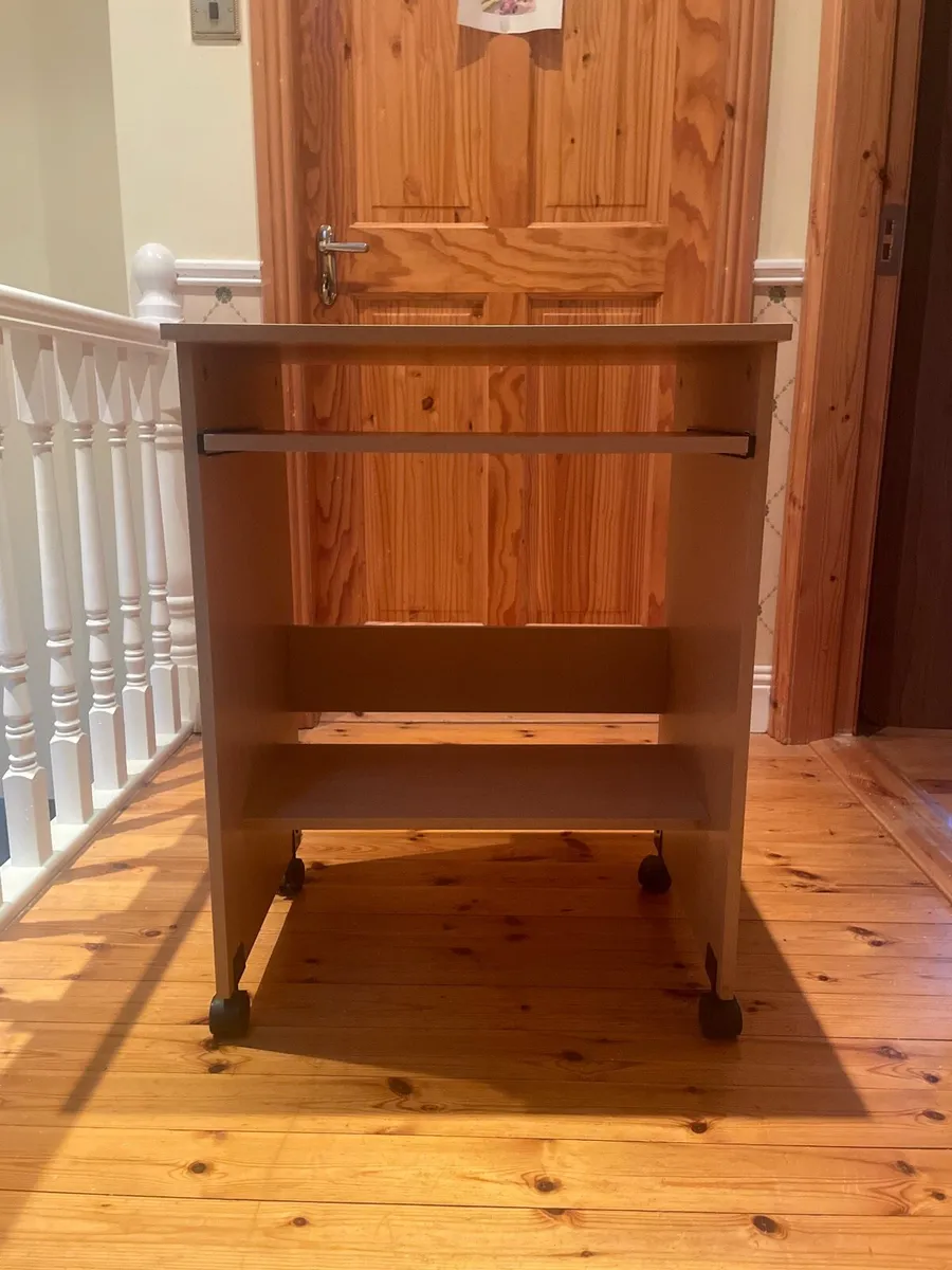 Laptop desk - Image 1