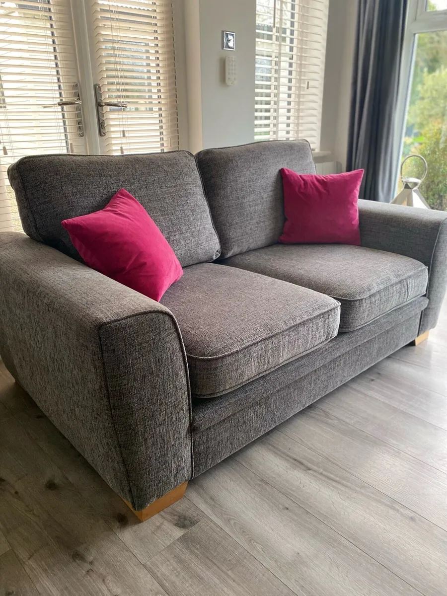 Luxurious grey couch and armchair - Image 1
