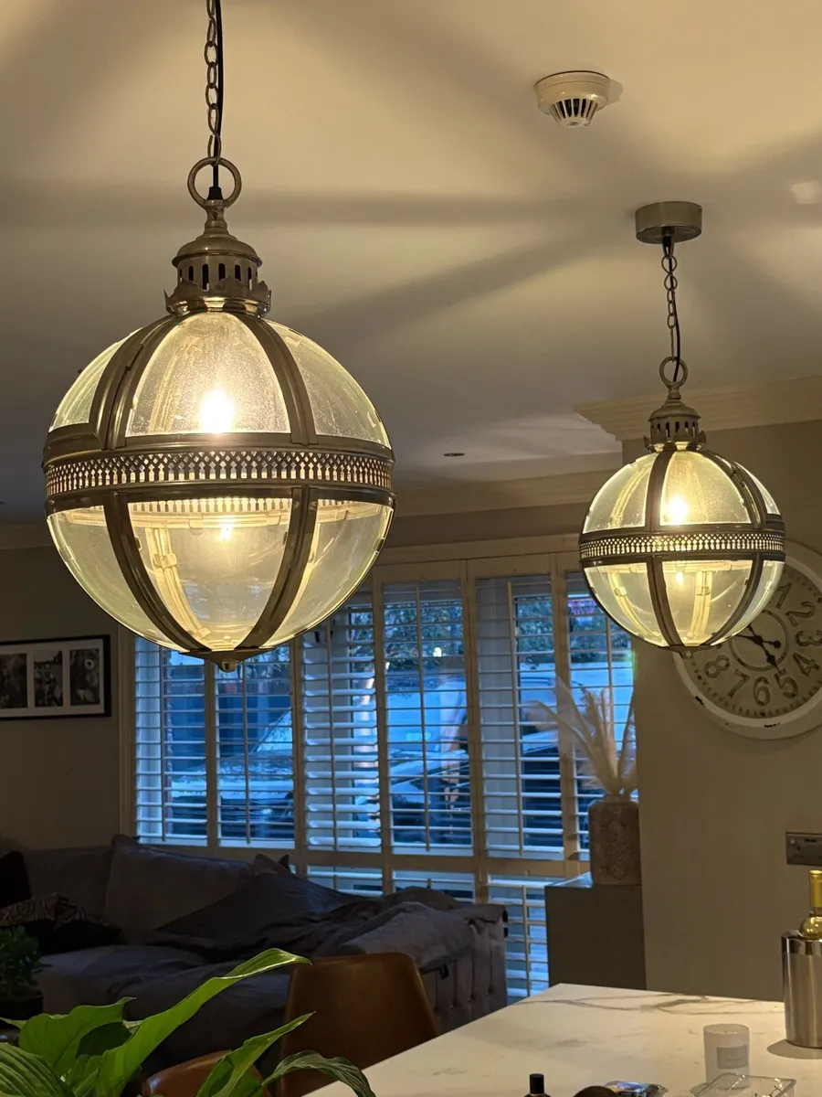Pair of Light fittings - Image 2