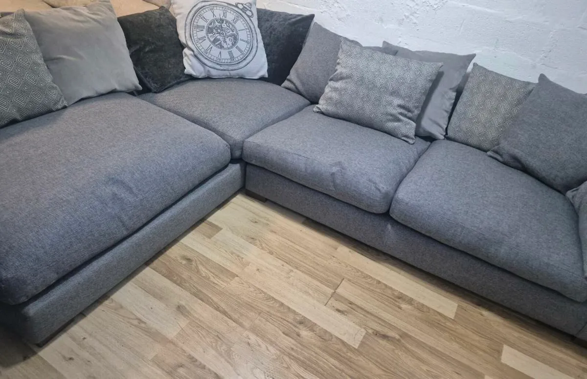 Large Corner Sofa ,Delivery in Dublin - Image 1