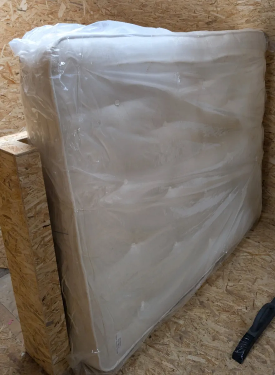 King size mattress New