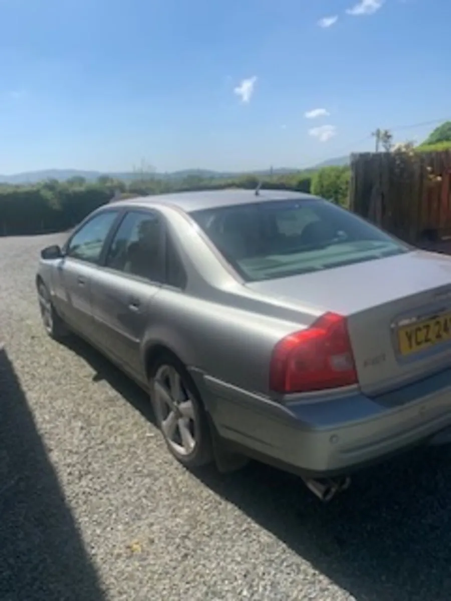 Volvo S80 2004 - Image 2